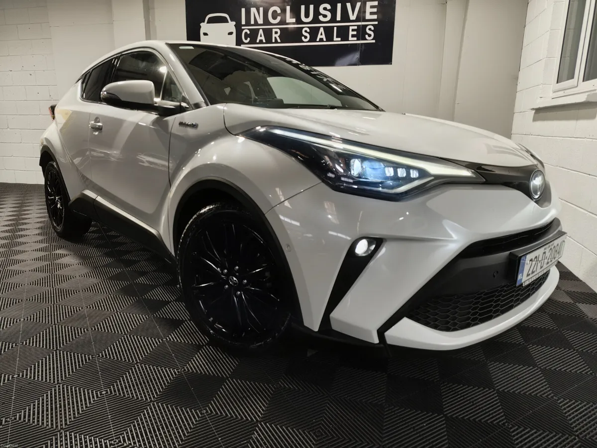 Toyota C-HR 2022 AUTOMATIC HYBRID WITH EXTRAS - Image 1