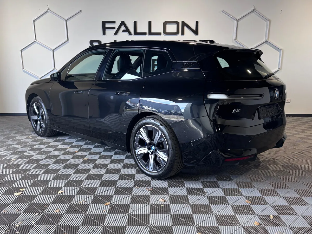 BMW IX XDRIVE50 M SPORT 550KM RANGE - Image 3