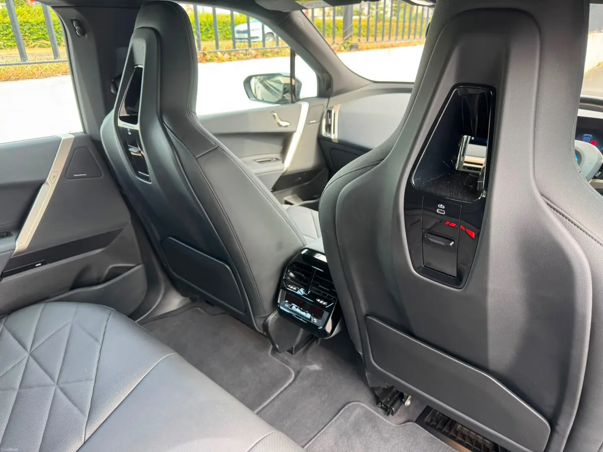 BMW IX XDRIVE50 M SPORT 550KM RANGE - Image 6