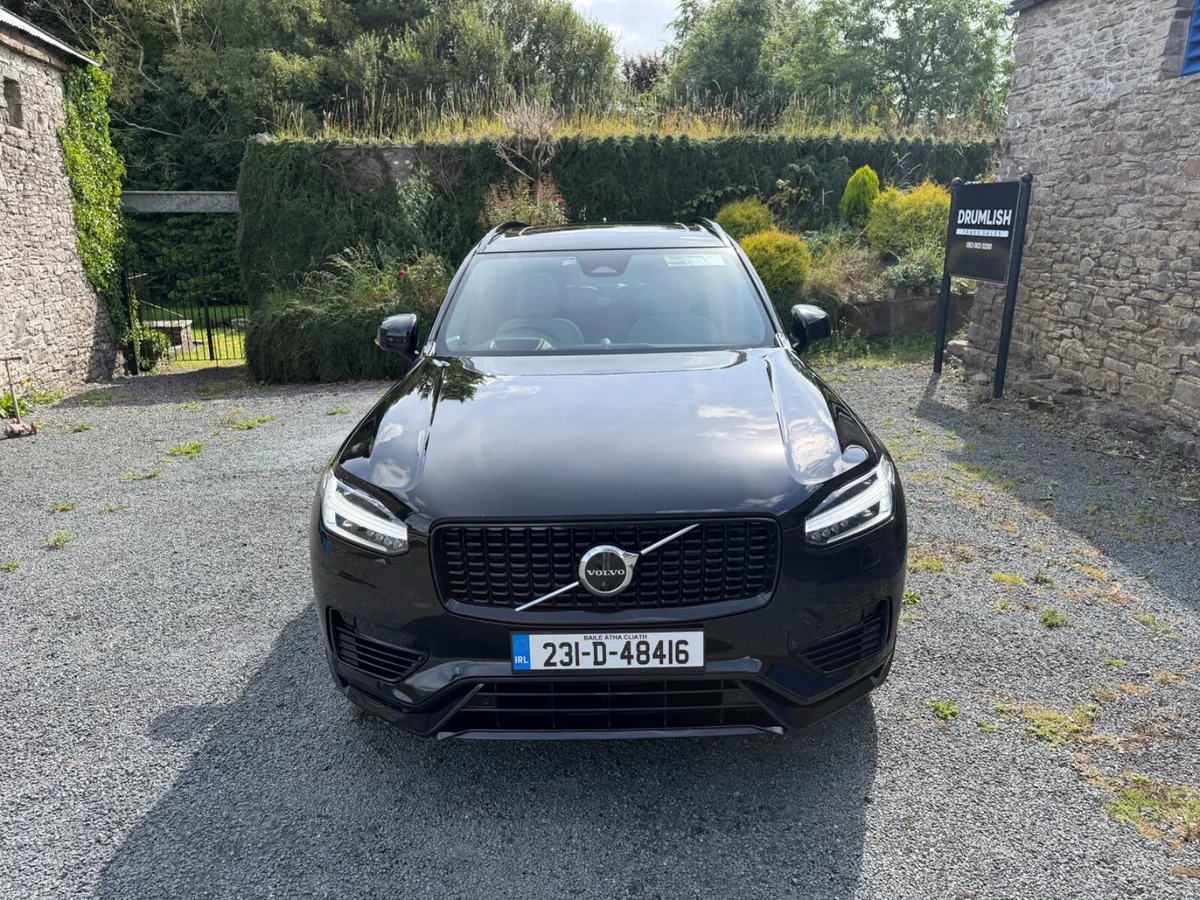 2023 Volvo XC90 T8 Recharge Ultimate Dark 455 BHP - Image 3