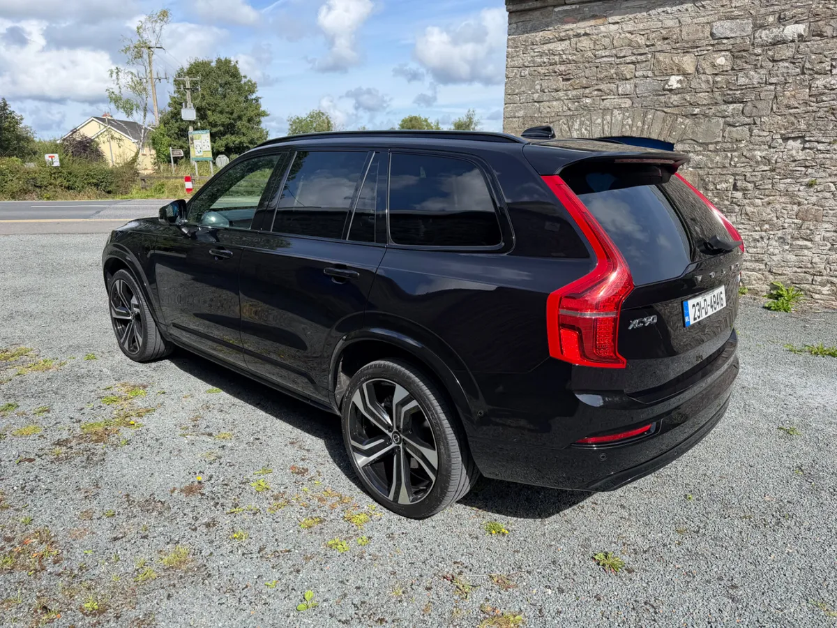 2023 Volvo XC90 T8 Recharge Ultimate Dark 455 BHP - Image 6