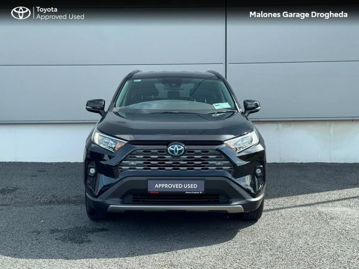 Toyota RAV4 2.5 Hybrid Sol *Side Steps Style Pack* - Image 5
