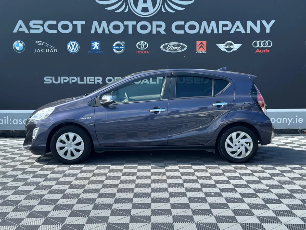 Toyota Aqua 1.5 Petrol Hybrid - Image 4