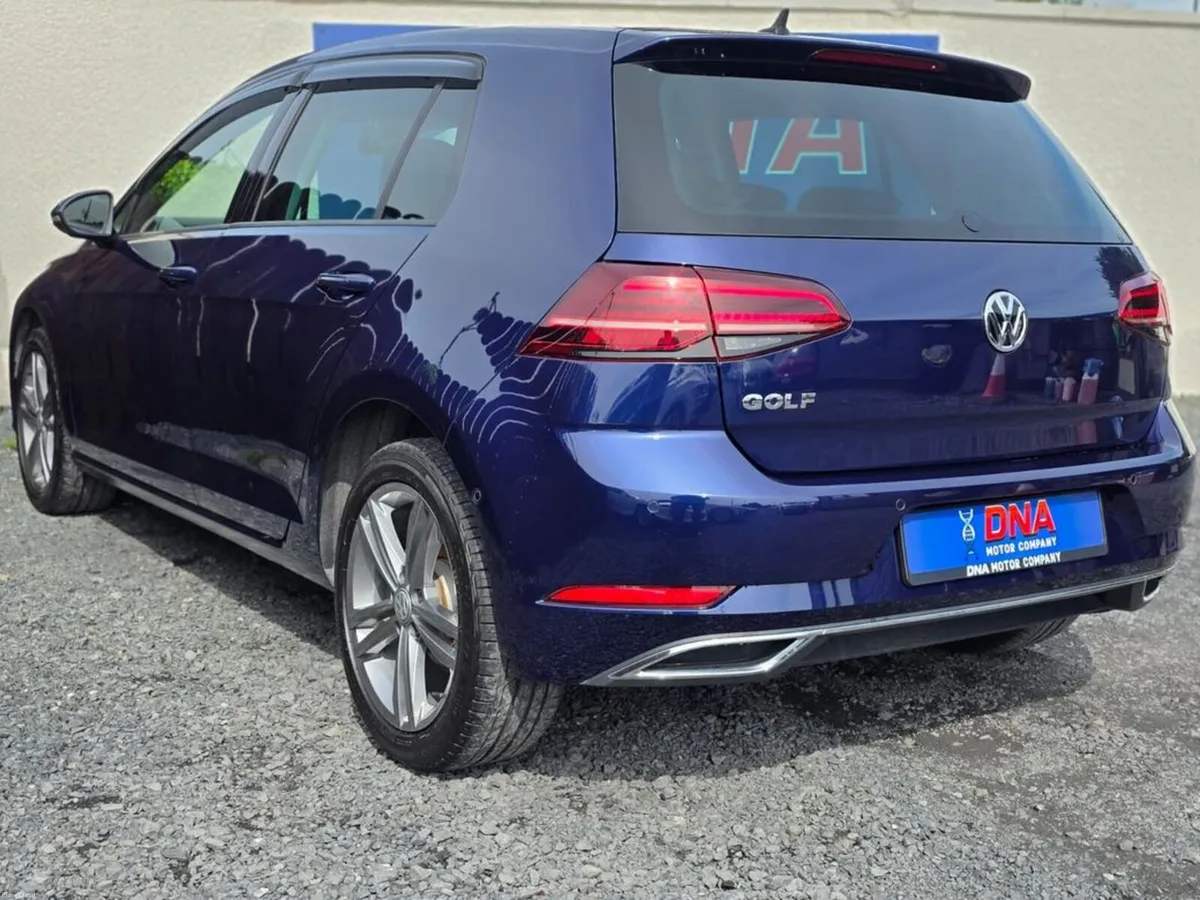 Volkswagen Golf LEATHER - AUTO- 41K KMS - Image 5