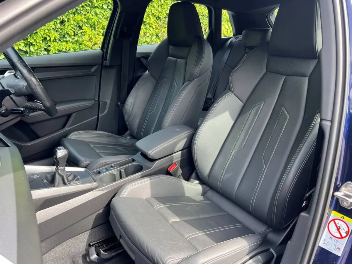 Audi A3 2.0TDI S-LINE // APPLE CARPLAY // FULL MAI - Image 6
