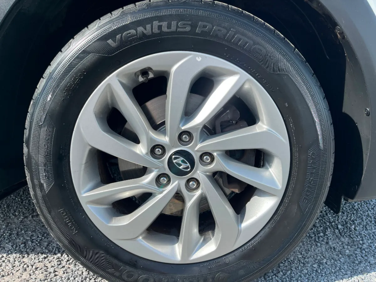 Hyundai Tucson 1.7CRDI Executive 5DR*QUALITY ASSUR - Image 5
