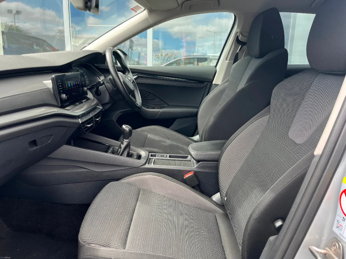 Skoda Octavia COMBI AMB 2.0tdi 115HP 5DR*QUALITY A - Image 6