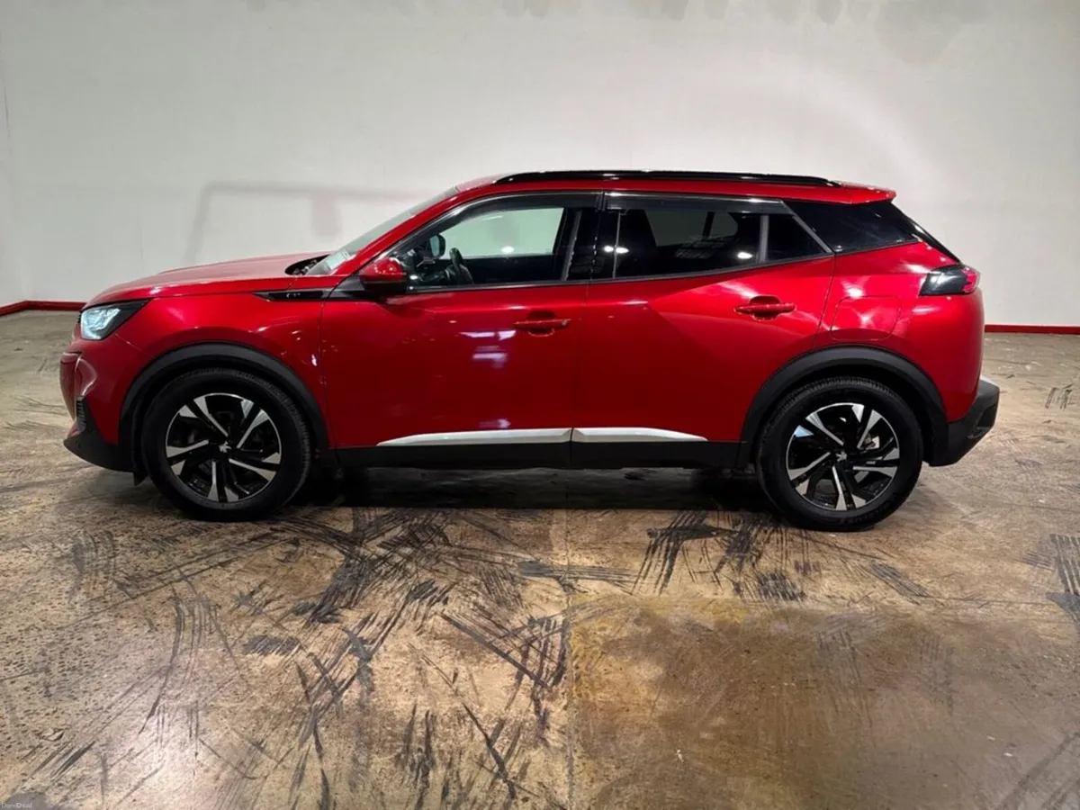 Peugeot 2008 1.2 AUTOMATIC SUV - ALLURE EDITION - - Image 6
