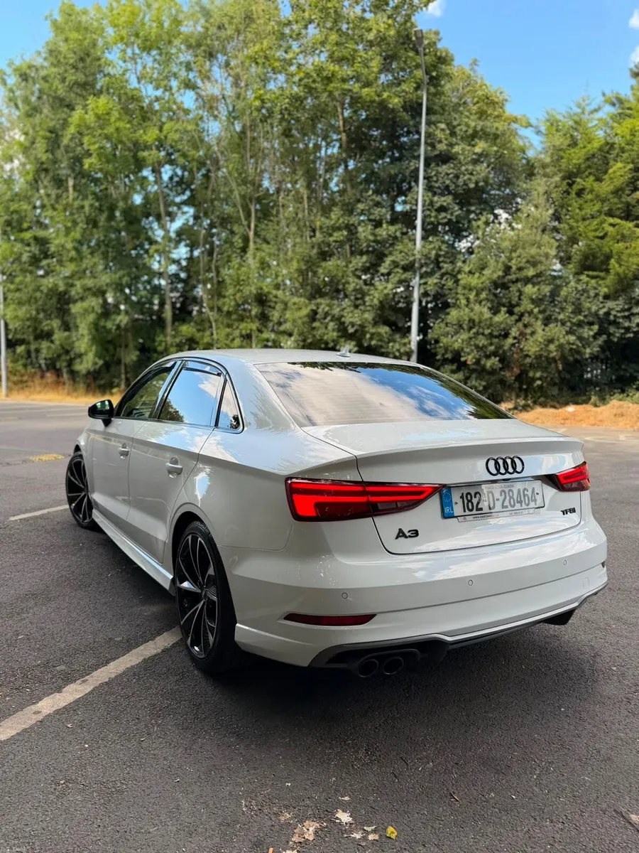Audi A3 S-Line 1.4 TFSI Automatic - Image 3