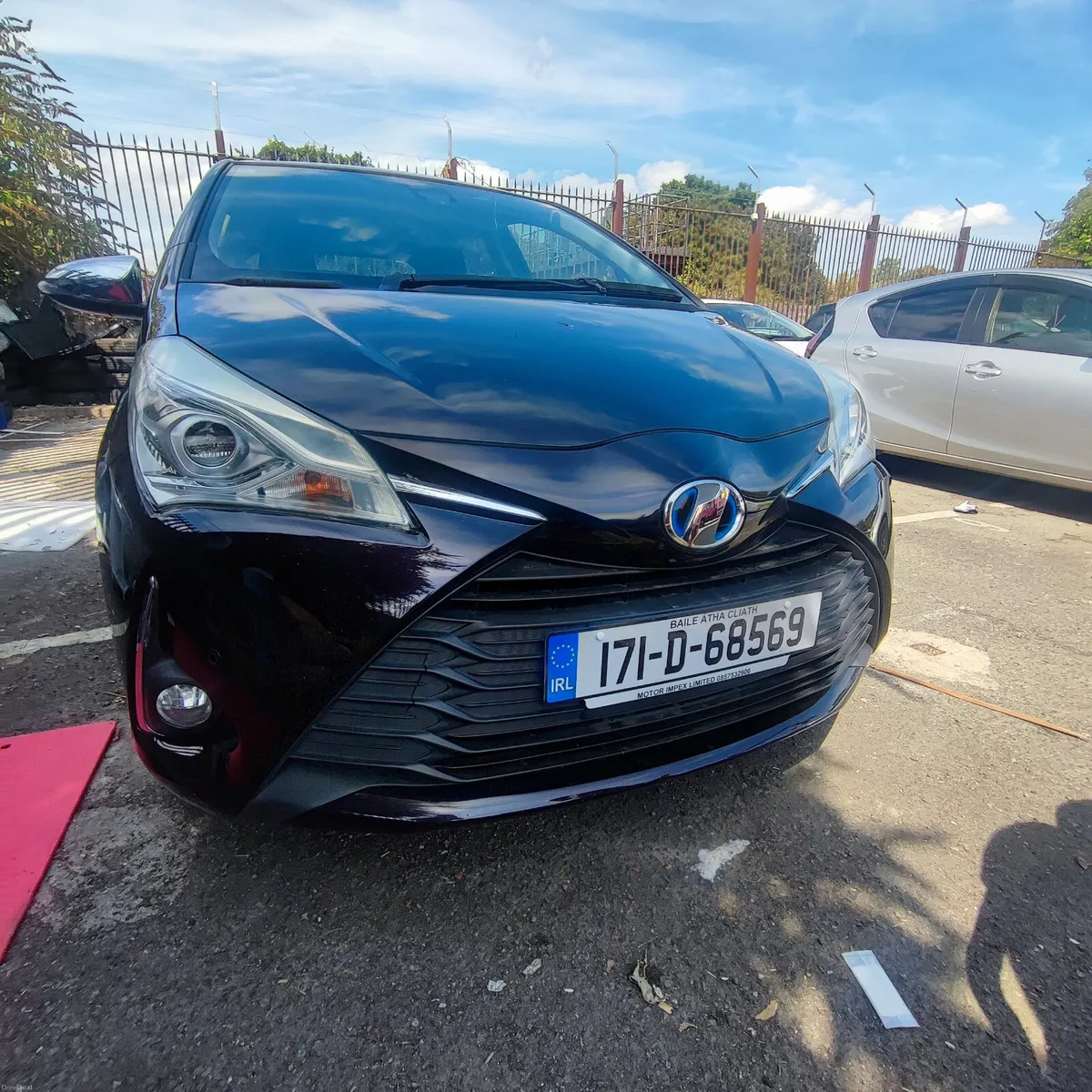 2017 Toyota Yaris/Vitz, Automatic, High Specs - Image 4