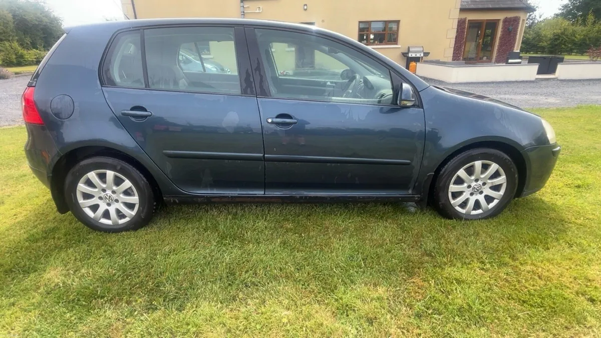 2006 Volkswagen Golf - Image 3