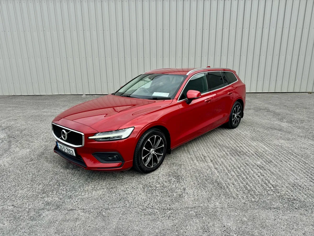 Volvo V60 2.0 D3 Momentum Pro Automatic NCT  01/28 - Image 1