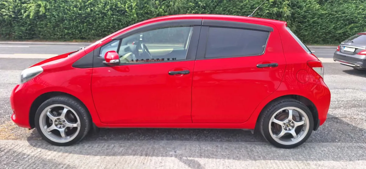 Toyota Vitz 1.0 VVT-i 5Dr Terra - Image 4
