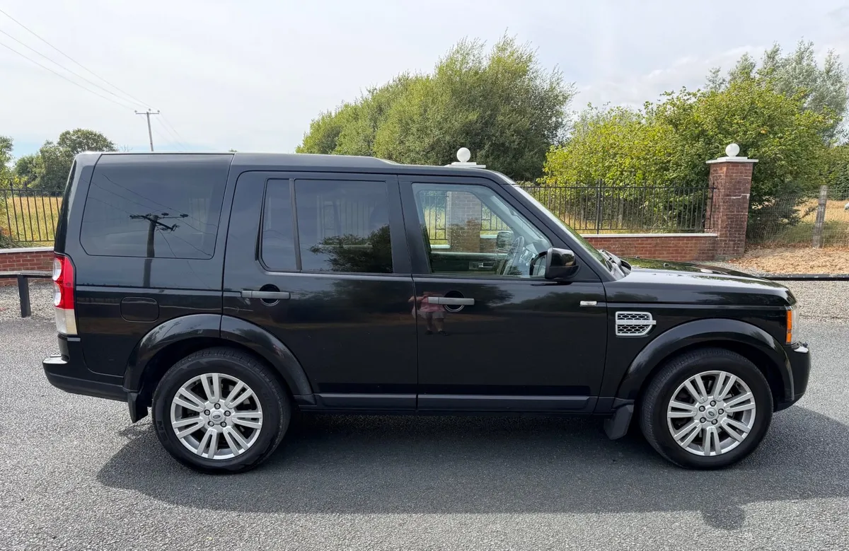 Land Rover Discovery Crewcab - Image 5