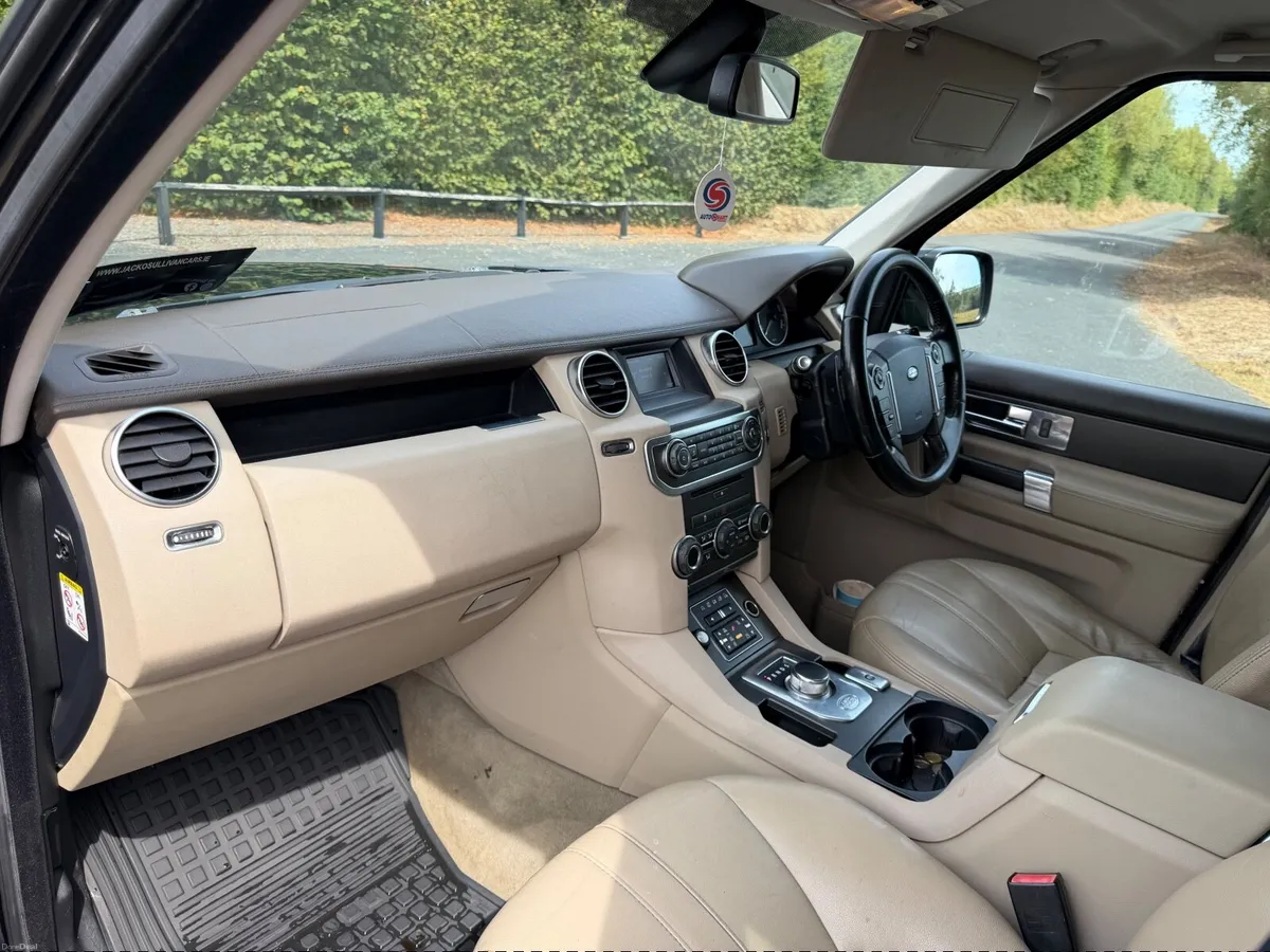 Land Rover Discovery Crewcab - Image 6