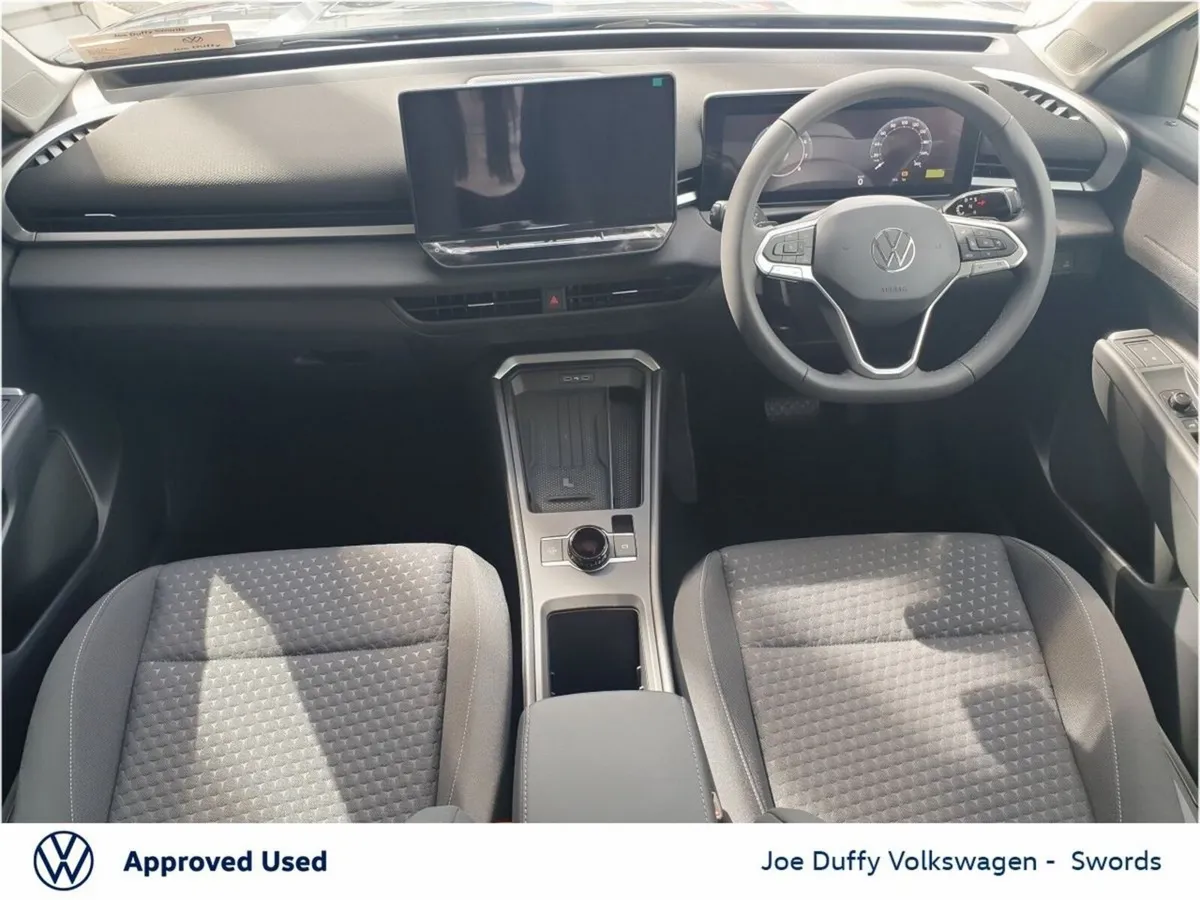 Volkswagen T-Roc LIFE 1.5TSI 116HP MHEV - Image 2