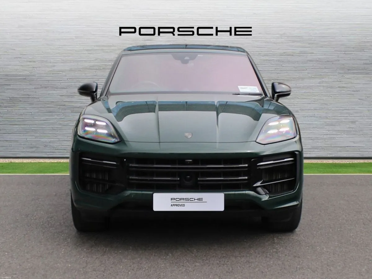 Porsche Cayenne 4.0 Turbo E-Hybrid - Image 5