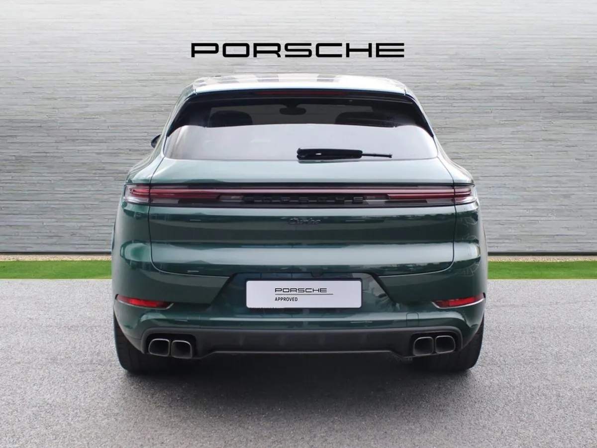 Porsche Cayenne 4.0 Turbo E-Hybrid - Image 6