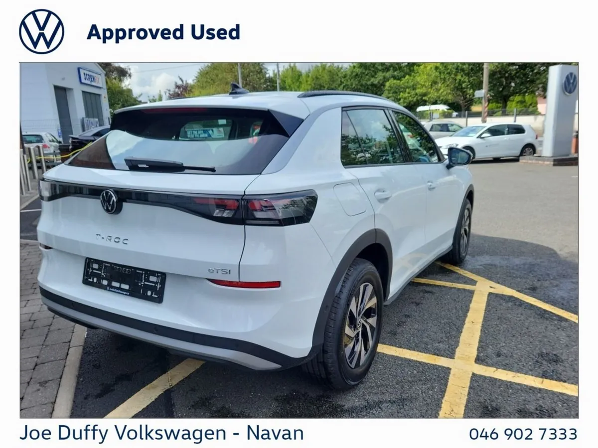 Volkswagen T-Roc LIFE 1.5TSI 116HP AUTO - Image 3