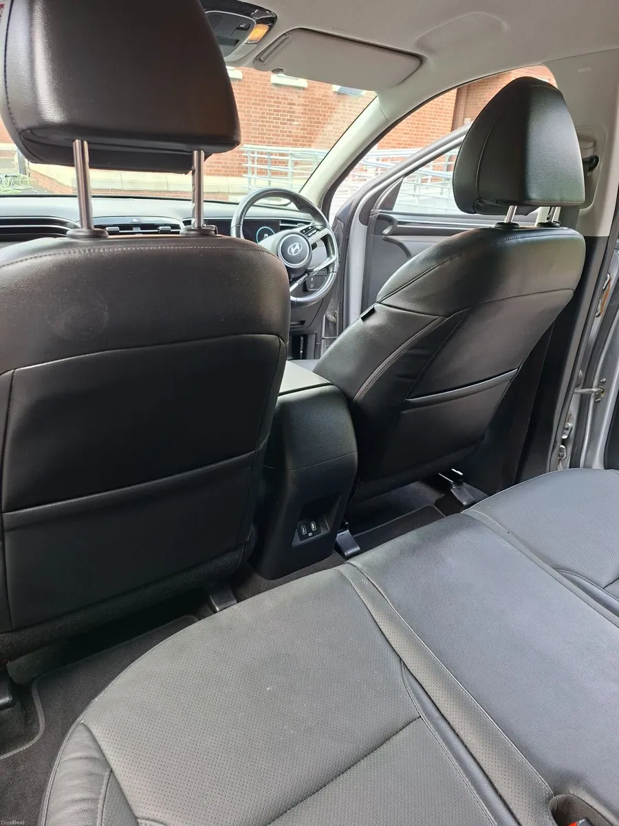 2021 Hyundai Tucson Executive - Low Mileage - Image 5