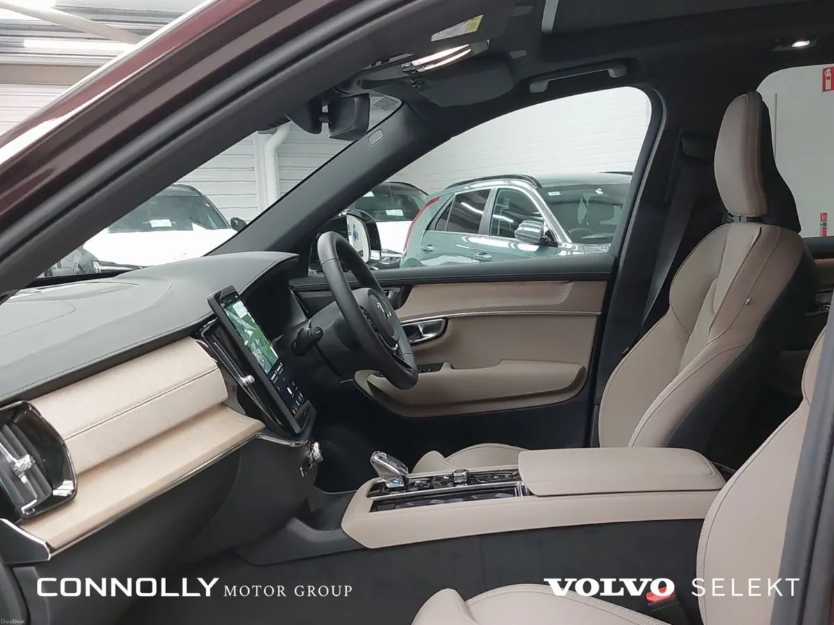 Volvo XC90 T8 PHEV AWD Plus Dark - Image 5