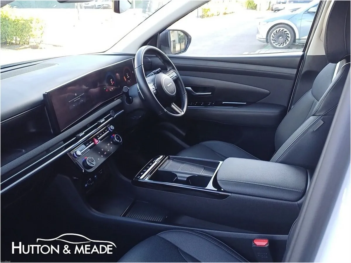 Hyundai Tucson Executive PHEV 1.6 Petrol 5dr - Image 5