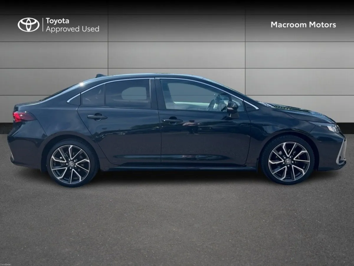 Toyota Corolla USED CAR SALE!! SOL SALOON 4DR AUTO - Image 3