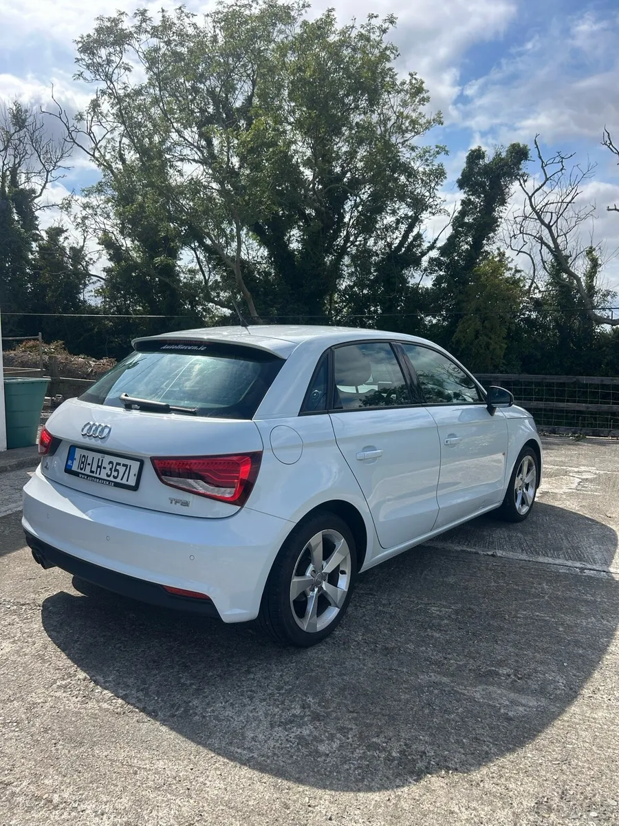 Audi A1 S tronic TFSI 1.4 - Image 4