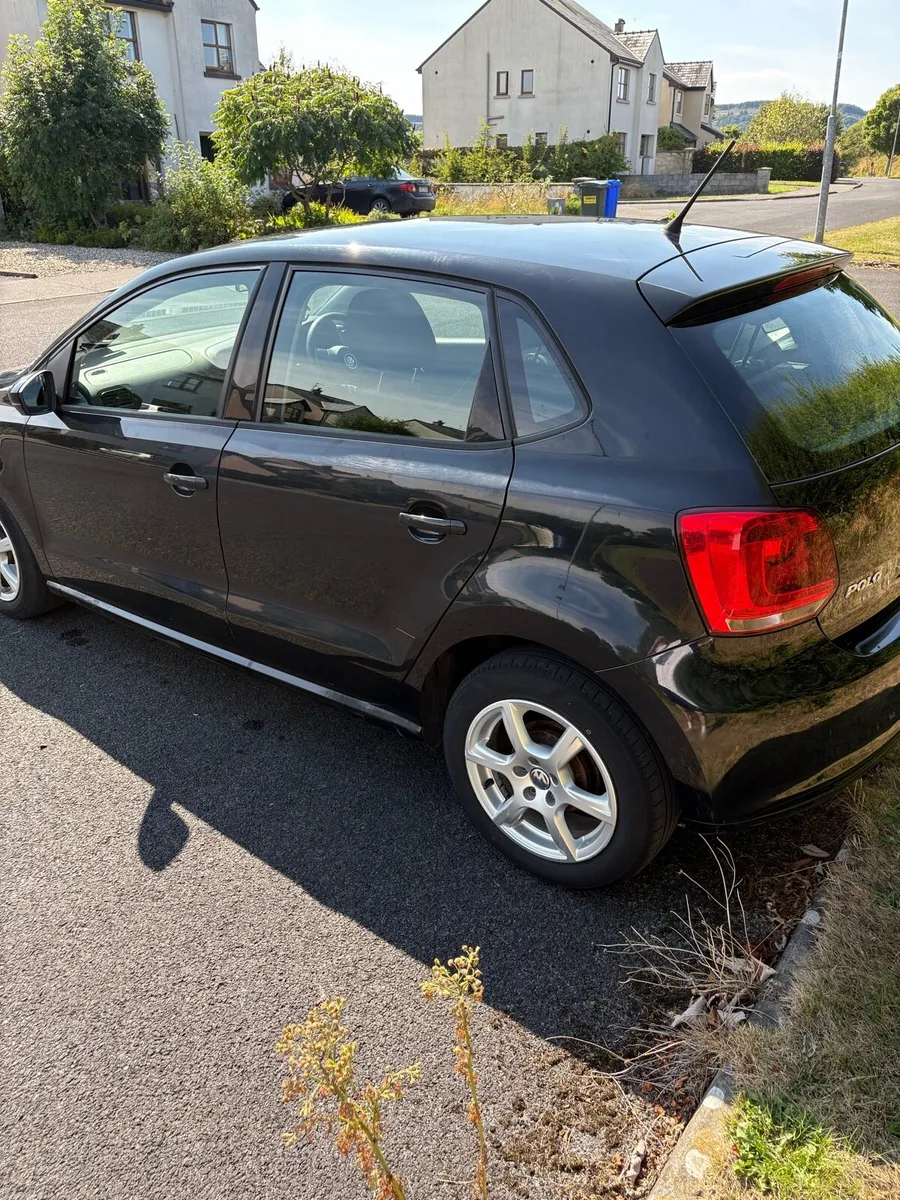 Low Mileage Volkswagen Polo - Image 4