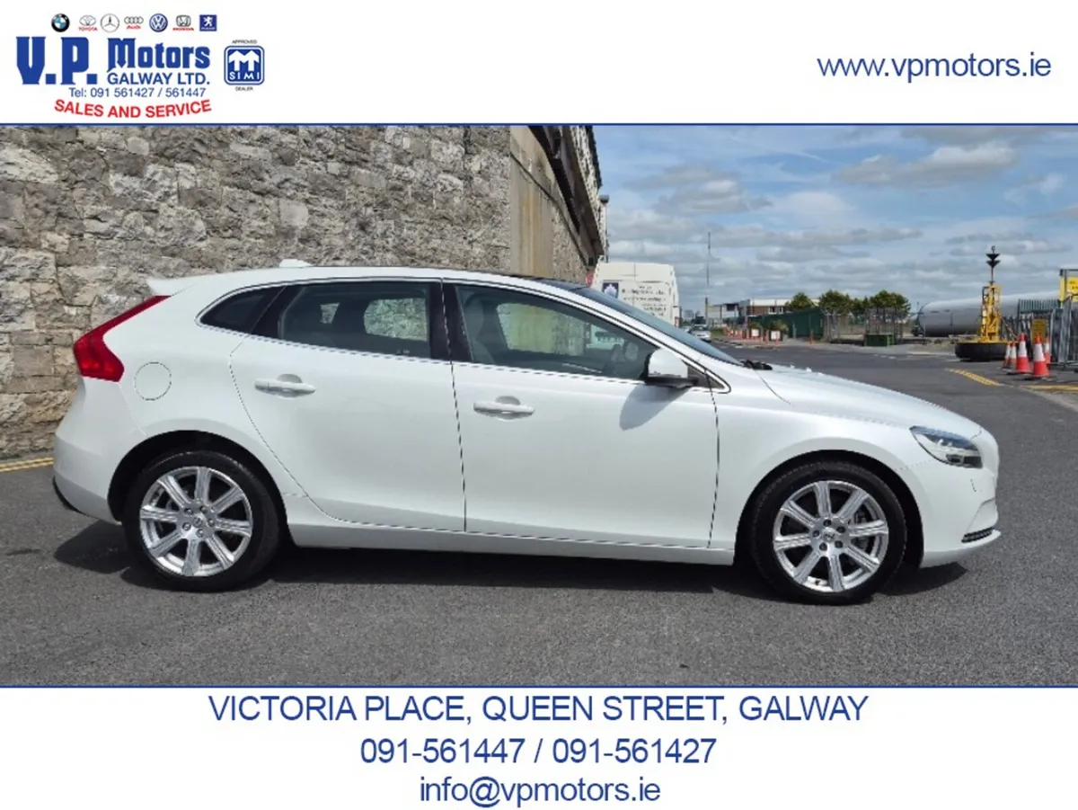 CREAM LEATHER INTERIOR,SUNROOF,INSCRIPTION EDITION - Image 6