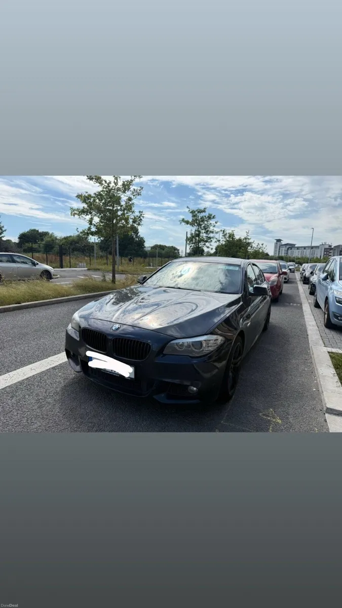 2011 BMW 5 Series - Automatic - Image 2