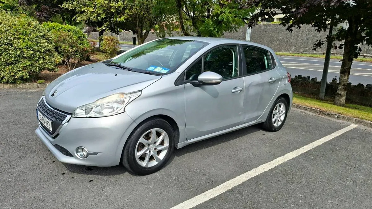 131 Peugeot 208 active 1.2 petrol - Image 3