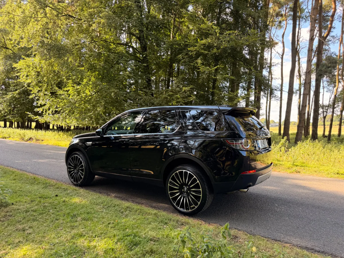 Land Rover Discovery Sport 2016 Low KM - Image 5