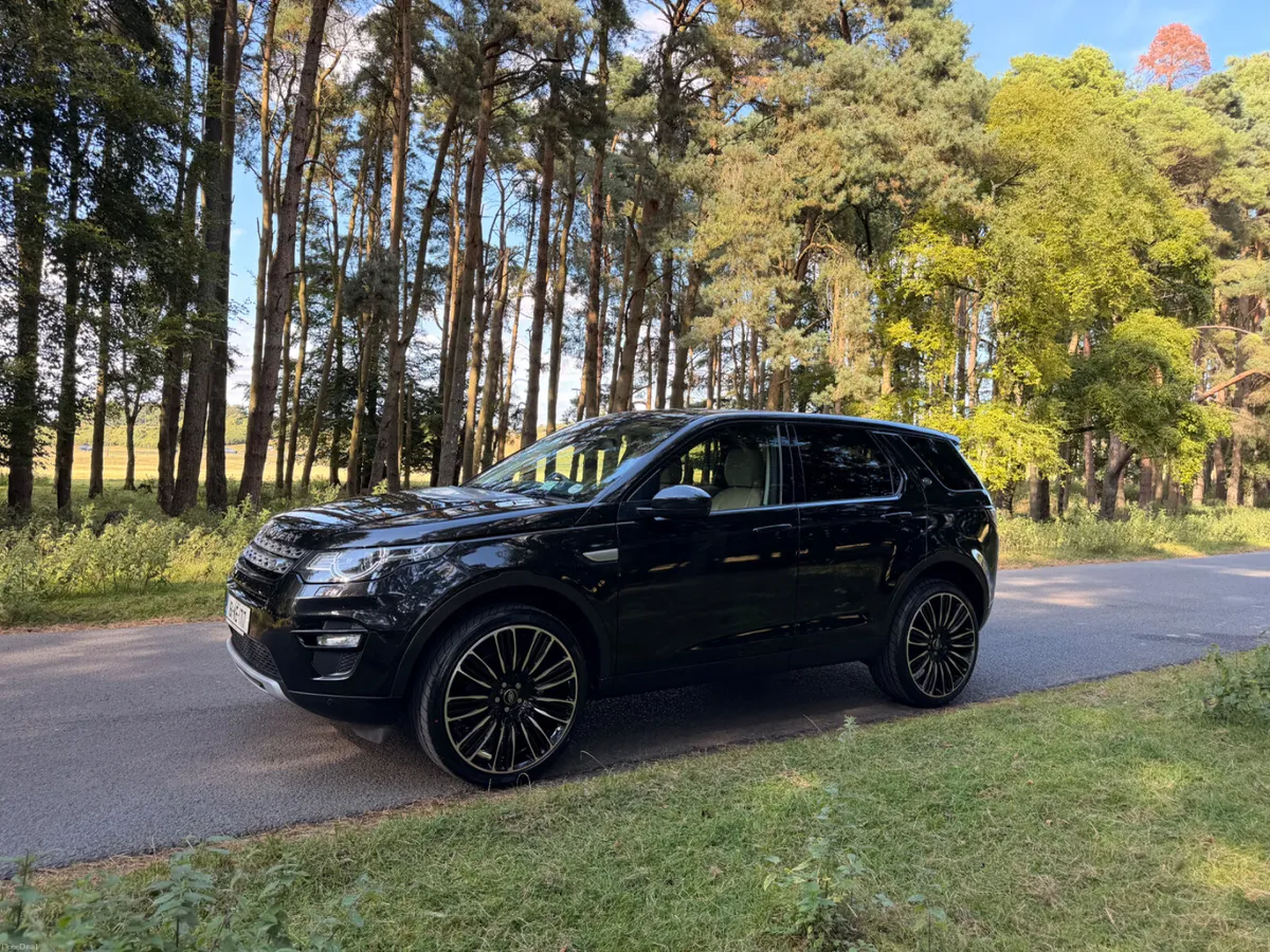Land Rover Discovery Sport 2016 Low KM - Image 3