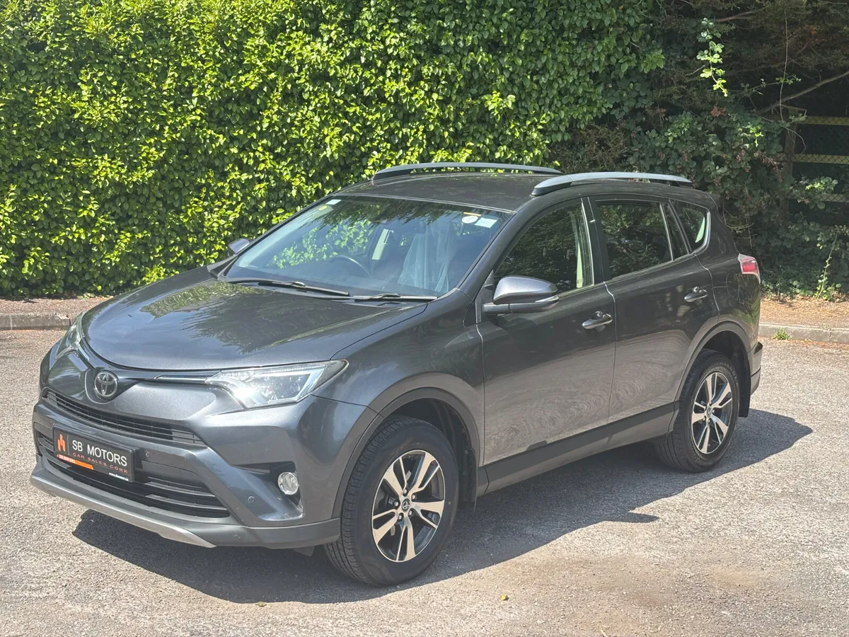 Toyota RAV4 2017 - Image 6