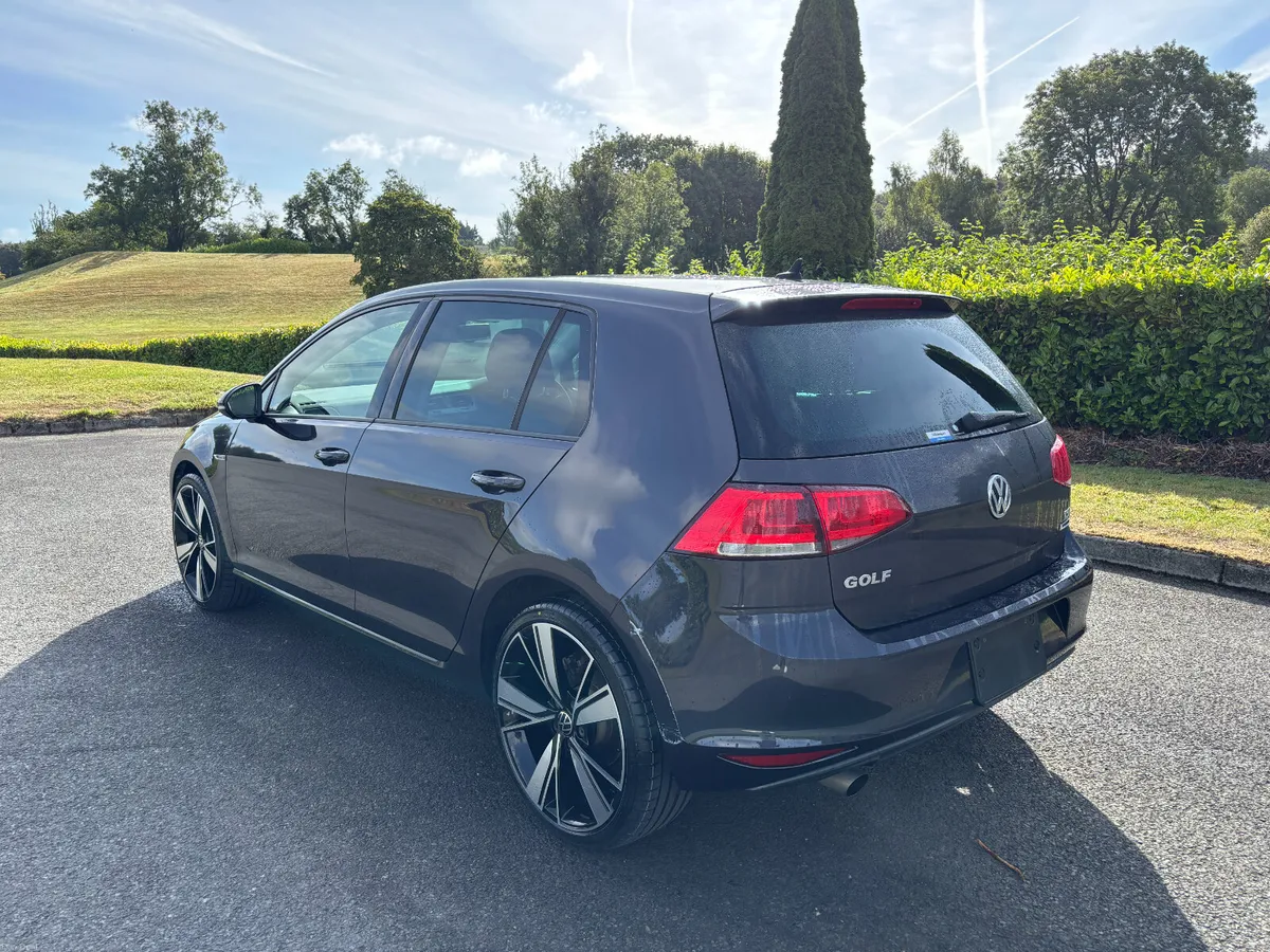VOLKSWAGEN GOLF 1.2 LOUNGE EDITION AUTO 2015 - Image 6