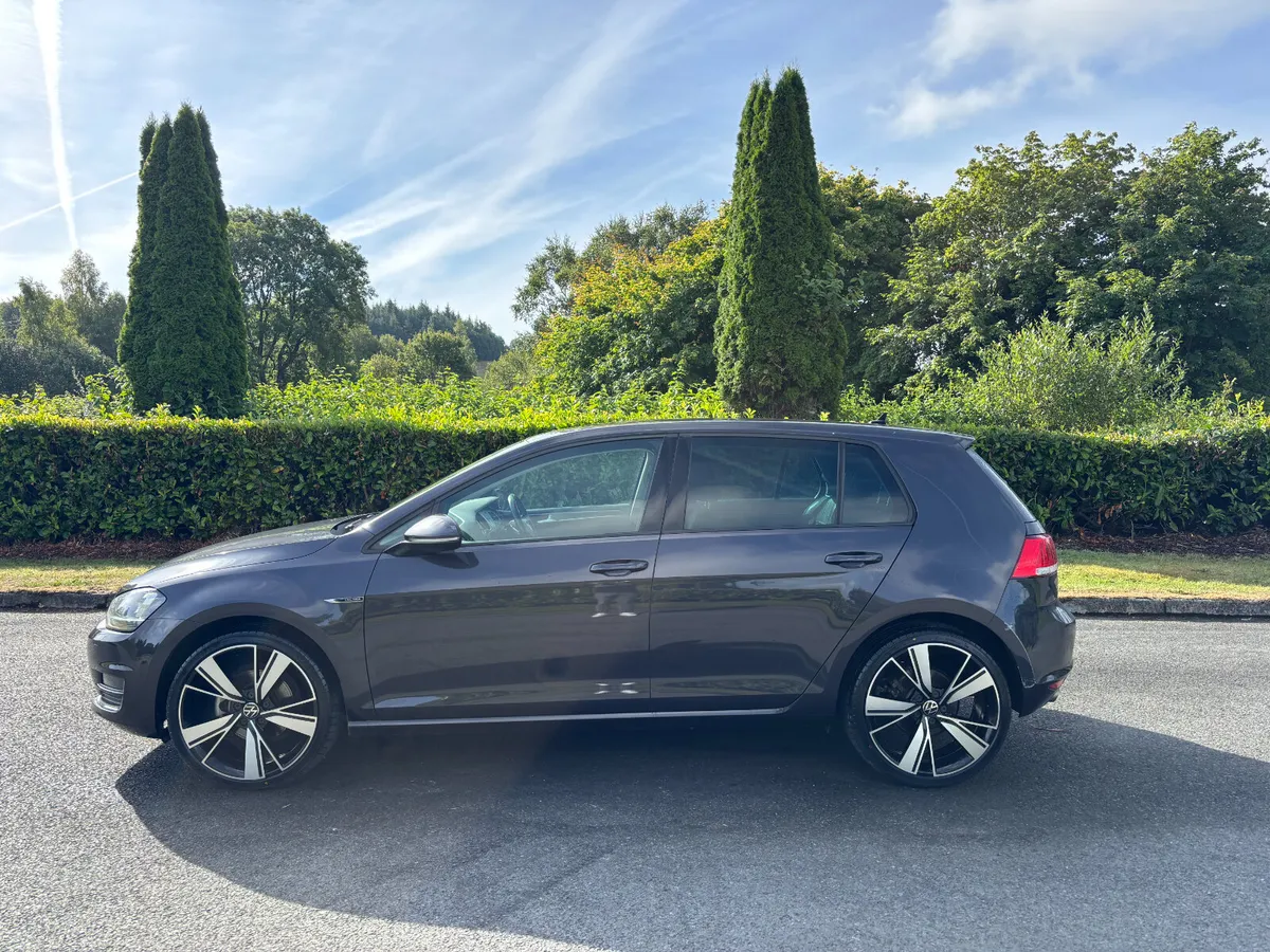 VOLKSWAGEN GOLF 1.2 LOUNGE EDITION AUTO 2015 - Image 5