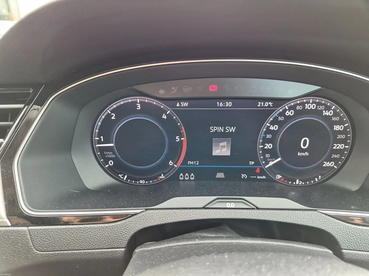 Volkswagen Passat 2018 - Image 4