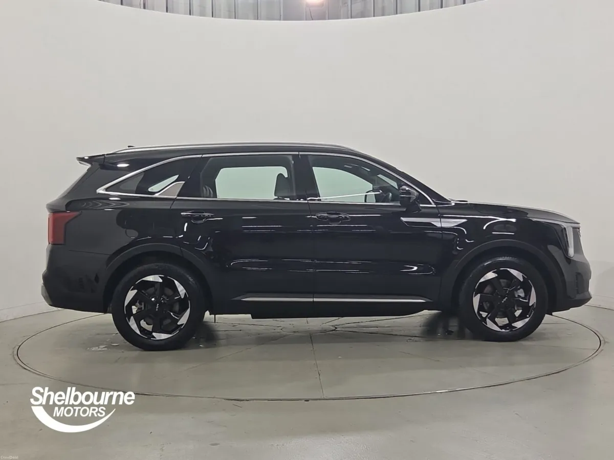 Kia Sorento 1.6 T-GDi PHEV 2 5dr Auto - Image 3