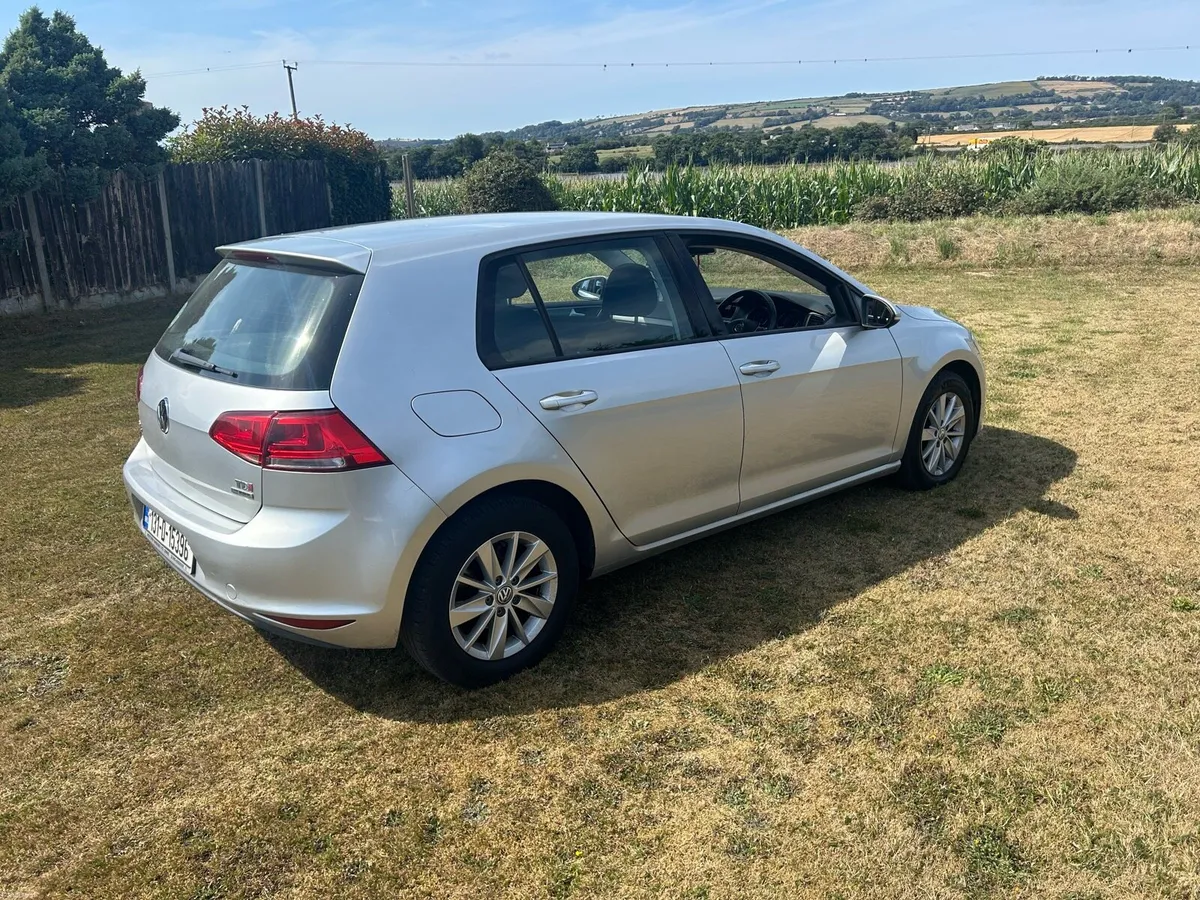 Volkswagen Golf - Image 4