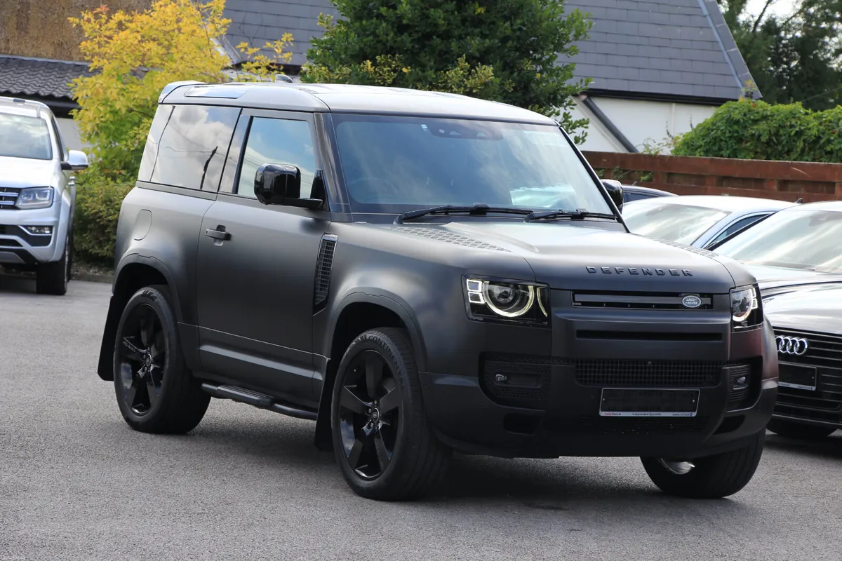 Defender 90 X Dynamic * Extra spec*  Low Kms - Image 1