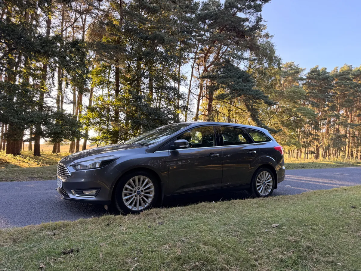 Ford Focus 2015 Diesel Estate High Spec - Image 3