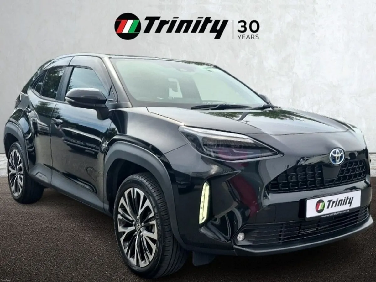 Toyota Yaris Cross ** Z HYBRID ** HUGE SPEC ** TRI - Image 1