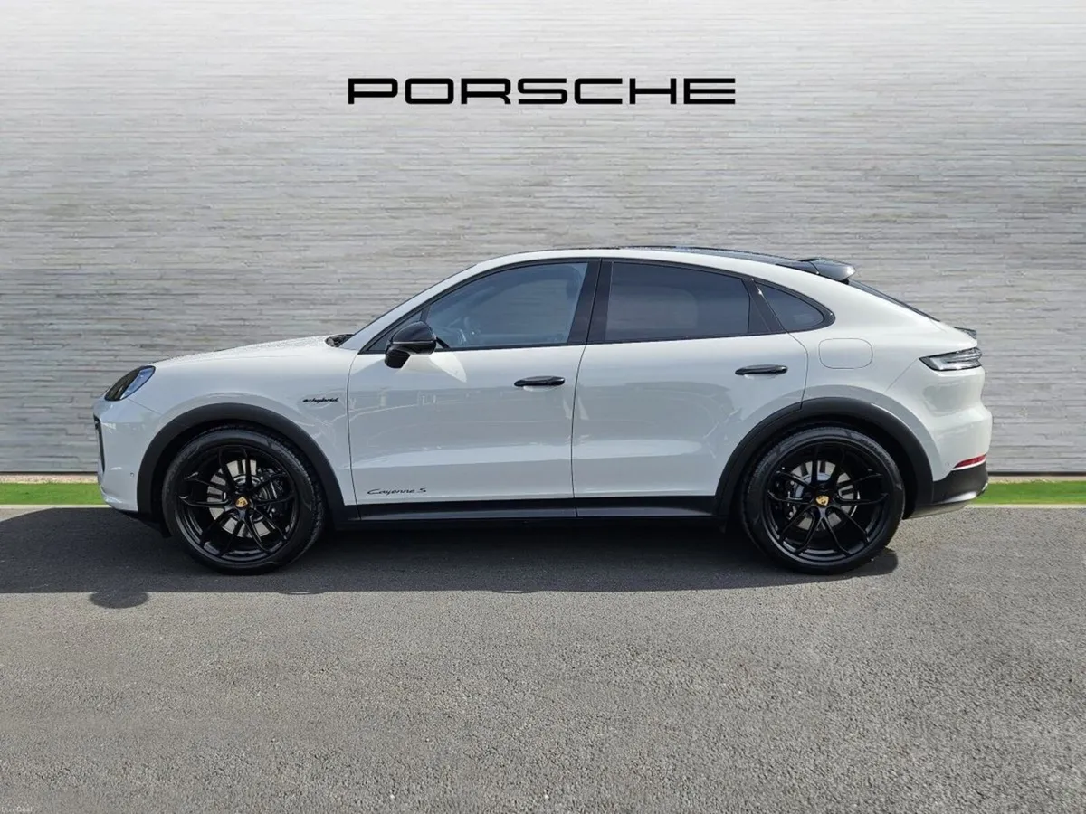 Porsche Cayenne 3.0 S E-Hybrid PHEV Auto - Image 3