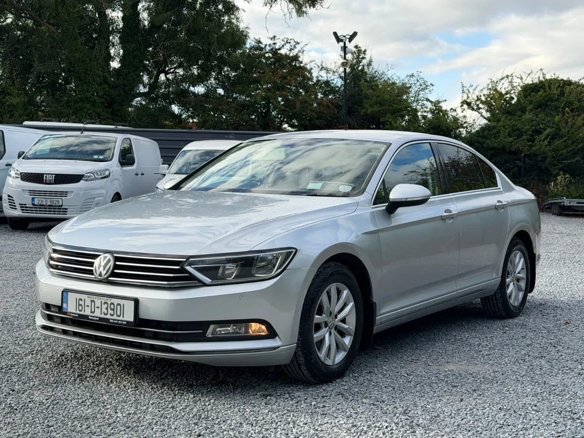 2016 Volkswagen Passat - Image 3