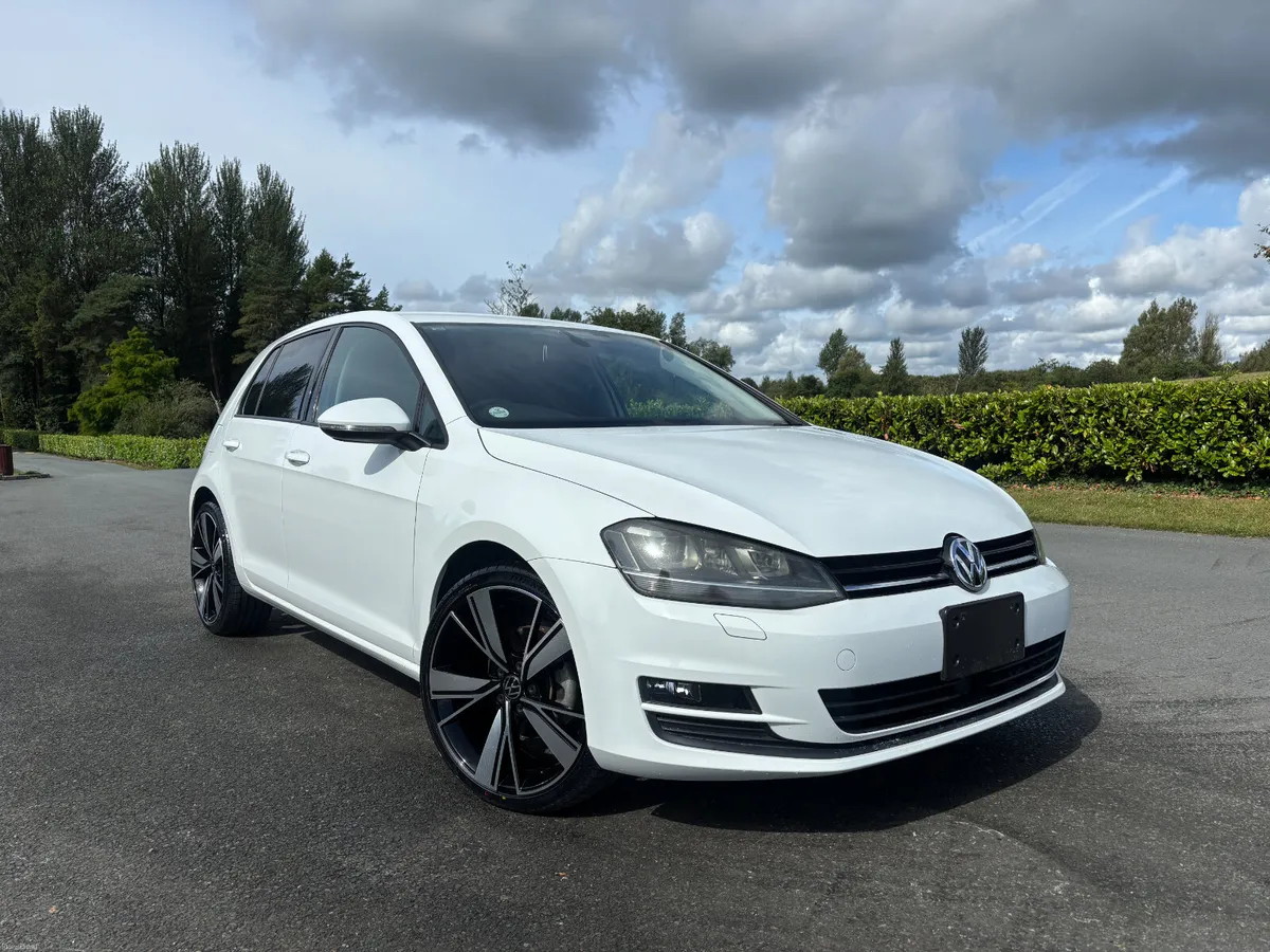 VOLKKSWAGEN GOLF 1.2 TSI AUTO 2015 - Image 1