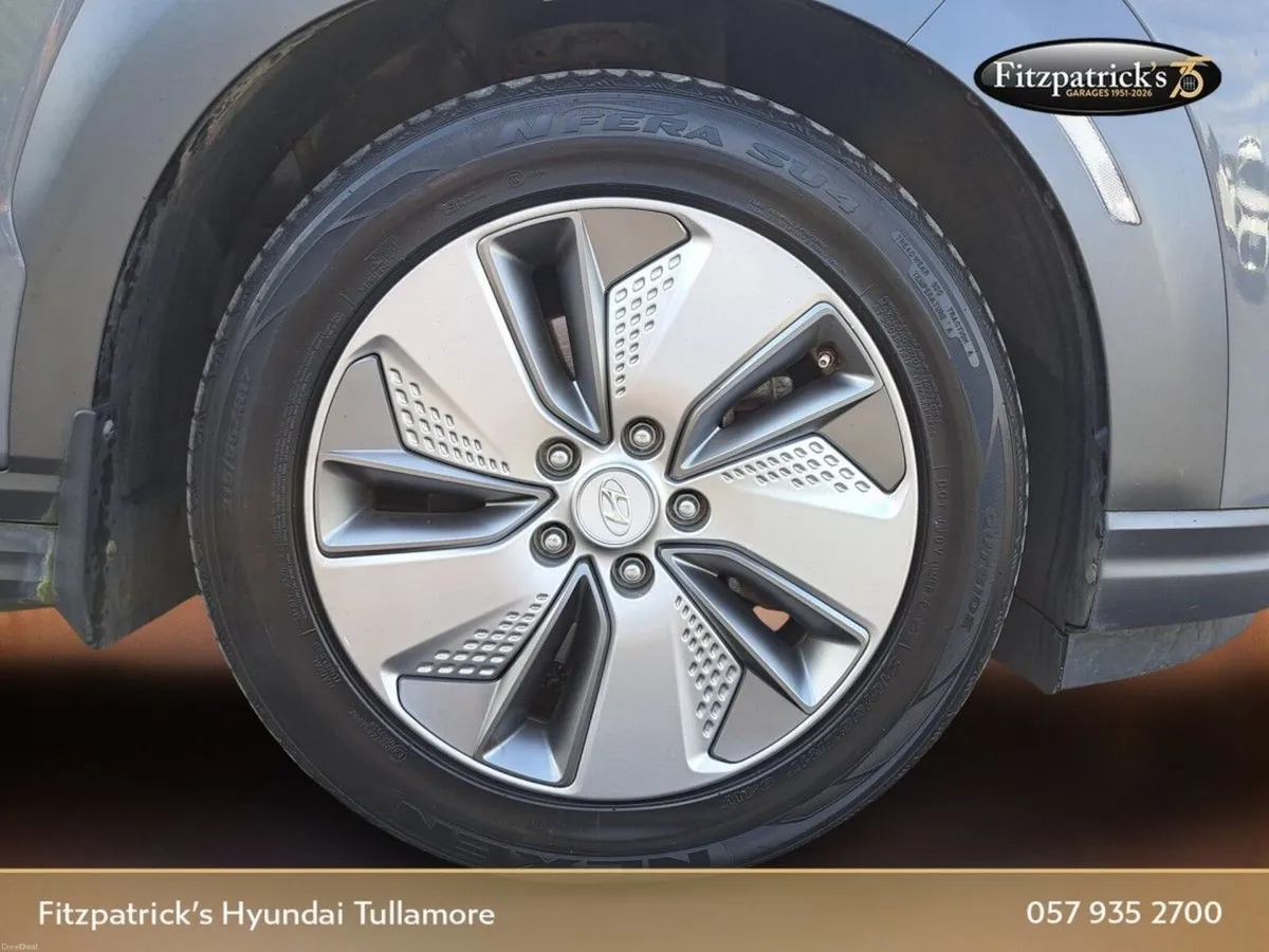 Hyundai KONA Premium Model 64 K/wh Battery. - Image 3