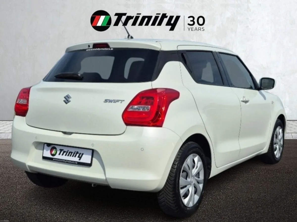 Suzuki Swift ** XG ** AUTO ** TRINITY MOTORS ** - Image 3