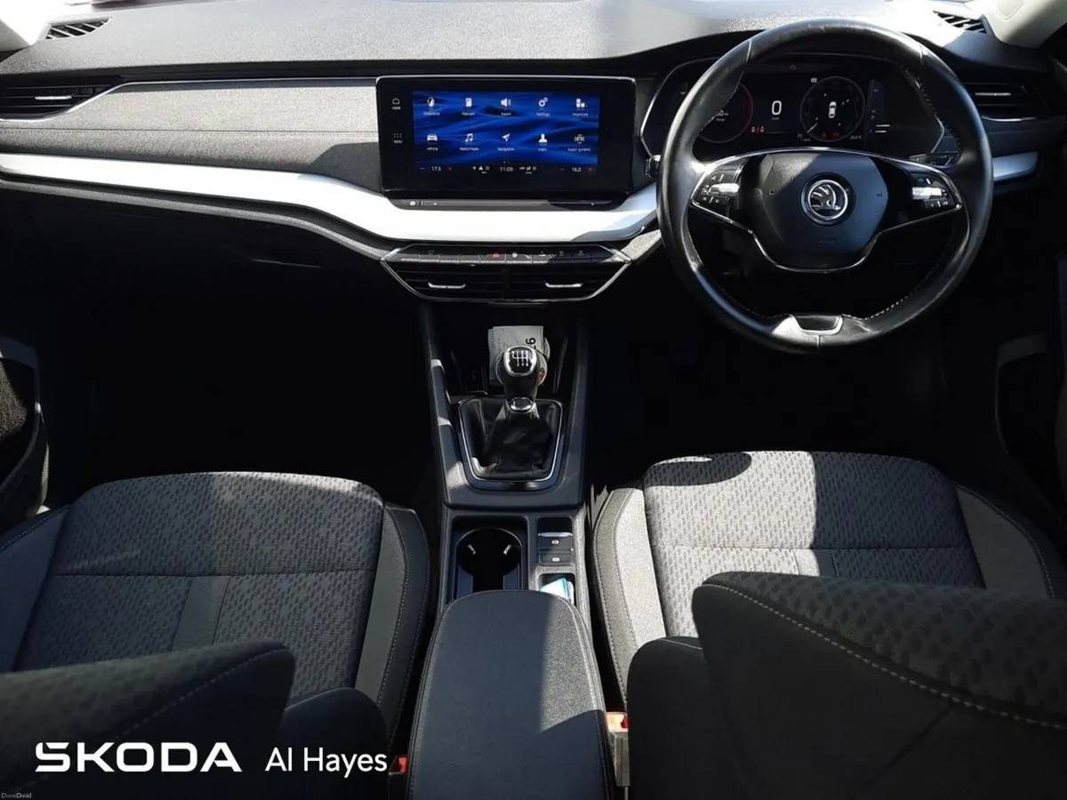 Skoda Octavia **STYLE MODEL** 2.0 TDI 115BHP - Image 2