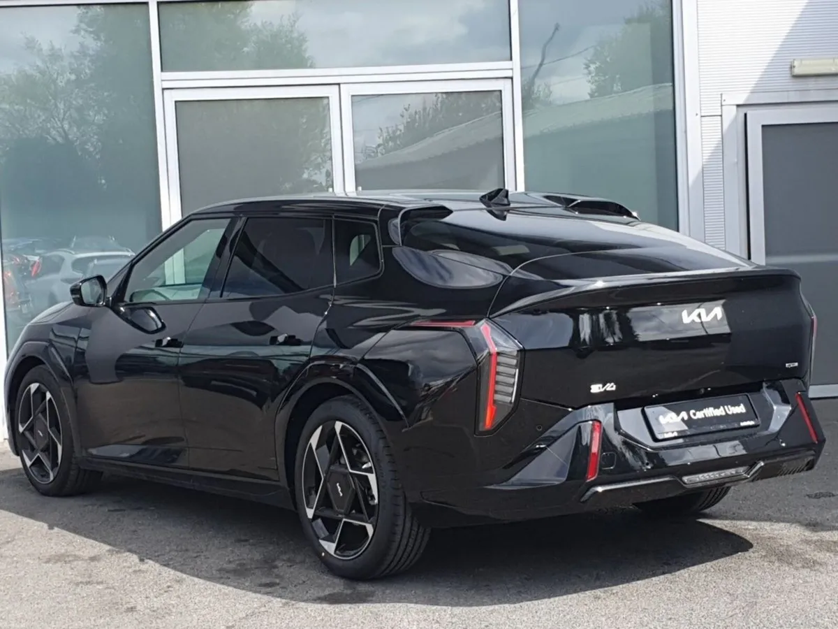 Kia EV4 Fastback GT-Line - Long Range - Image 2
